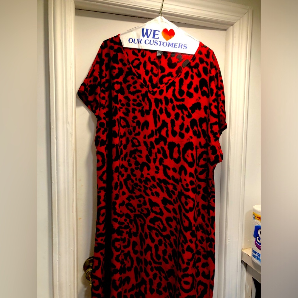 Emery Rose short sleeve , red leopard dress,  Size 5X (size equivalent 22)